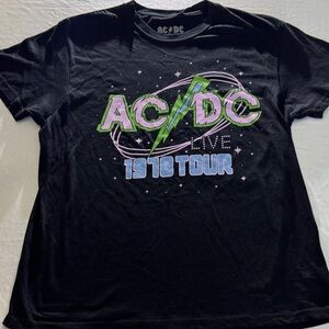 AC/DC Women’s Black AC DC 1978 Concert Tour Band Tee M
